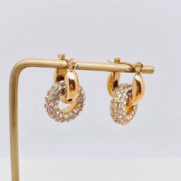 Mio Queena Jewelry - Cubic Zirconia Donut Design Huggie Earrings